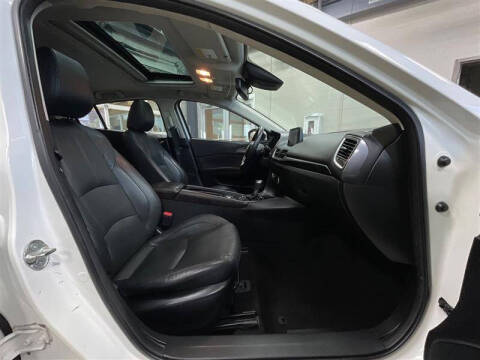 2017 Mazda MAZDA3 Grand Touring