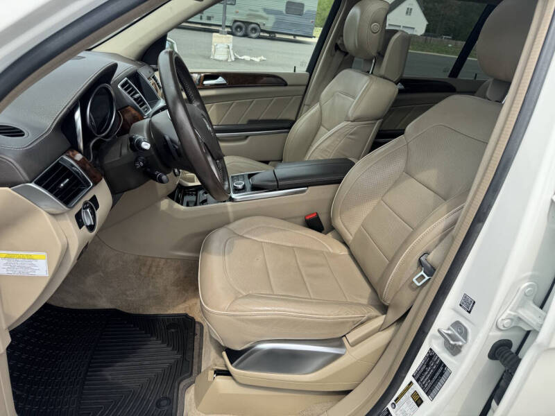 2014 Mercedes-Benz GL-Class GL 550 4MATIC