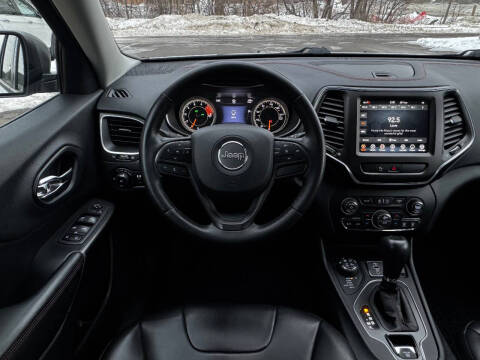 2020 Jeep Cherokee Trailhawk