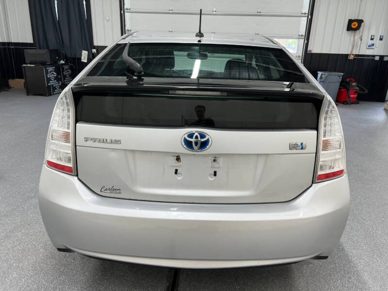 2010 Toyota Prius III