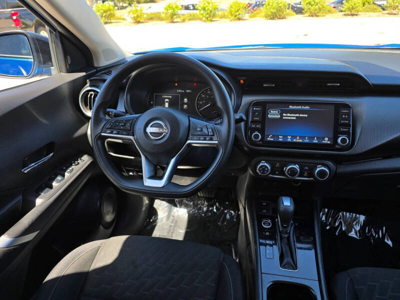 2023 Nissan Kicks SV