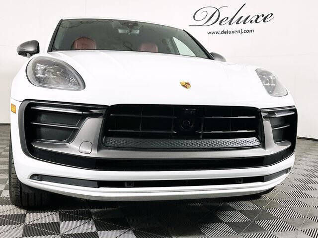 2023 Porsche Macan T