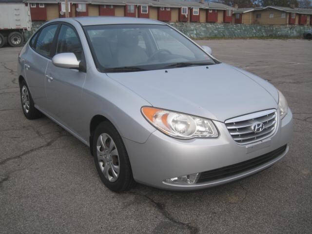 2010 Hyundai Elantra GLS photo 2