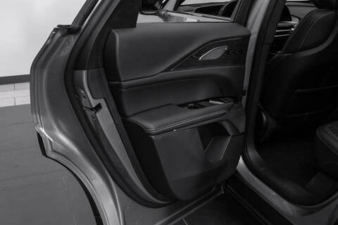 2024 Cadillac LYRIQ Luxury 3