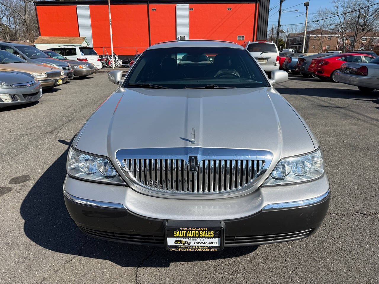 2005 Lincoln Town Car 21