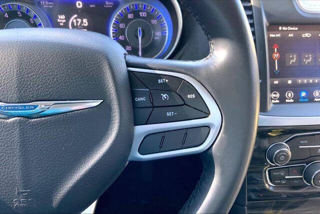 2018 Chrysler 300 Touring