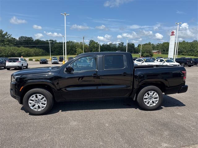 2023 Nissan Frontier SV