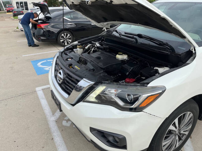 2017 Nissan Pathfinder S