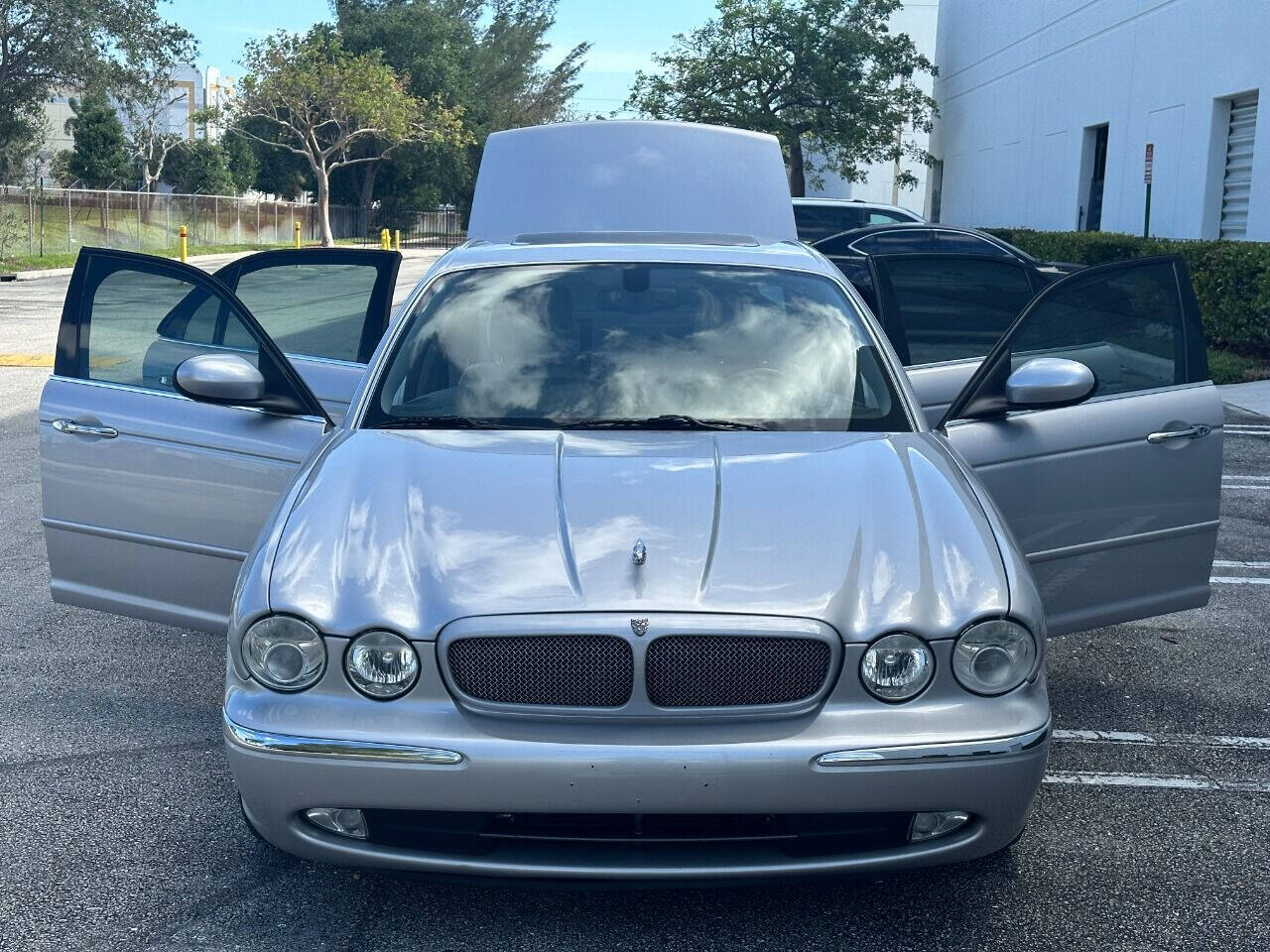 2004 Jaguar XJR  - $13,900