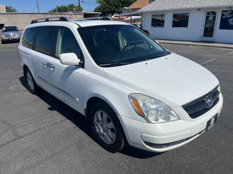 2010 Hyundai Entourage for sale at Robert Judd Auto Sales in Washington UT