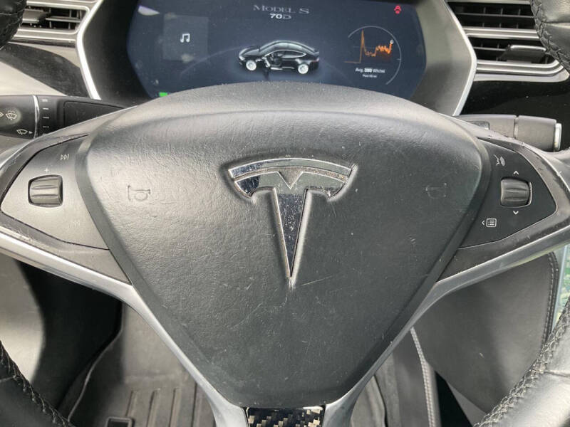 2016 Tesla Model S 70D