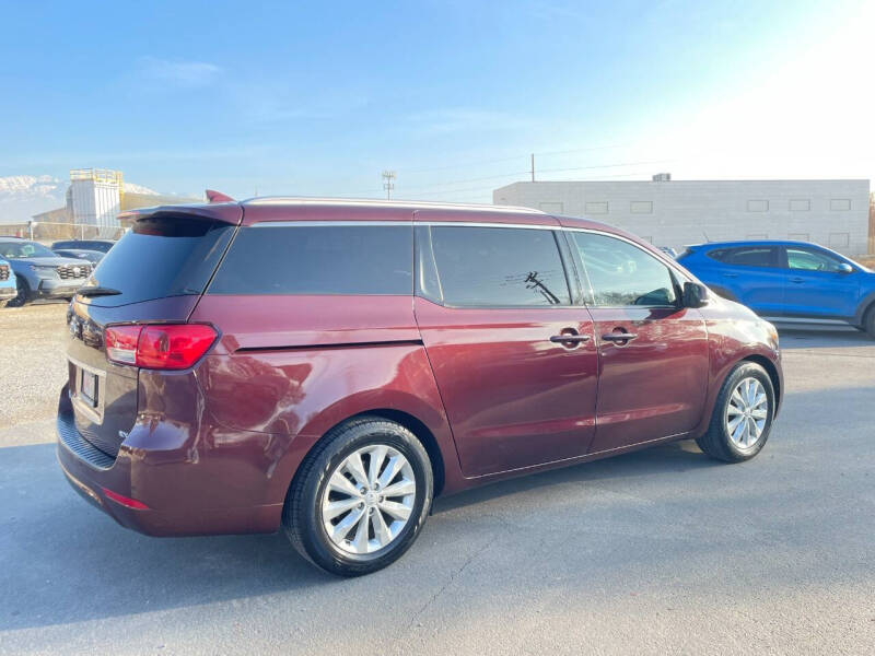 2018 Kia Sedona EX photo 15