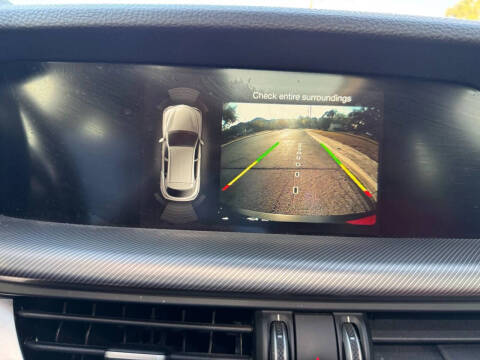 2019 Alfa Romeo Stelvio Sport