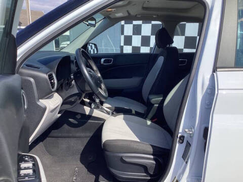 2022 Hyundai Venue SEL