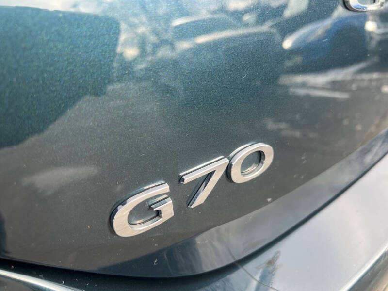 2023 Genesis G70