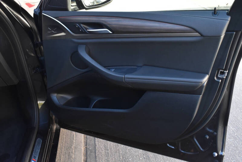 2020 BMW X4 xDrive30i