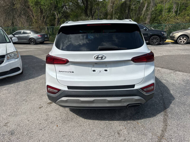 2020 Hyundai Santa Fe SE