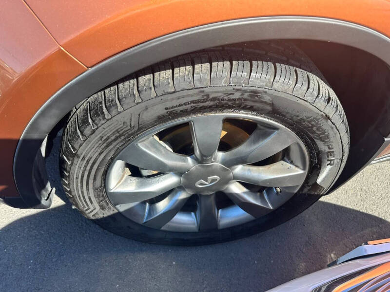 2004 Infiniti FX35