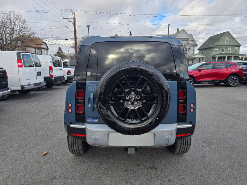 2024 Land Rover Defender 110 P300 S