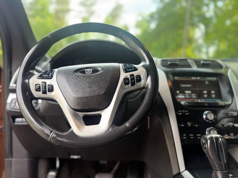 2011 Ford Explorer XLT