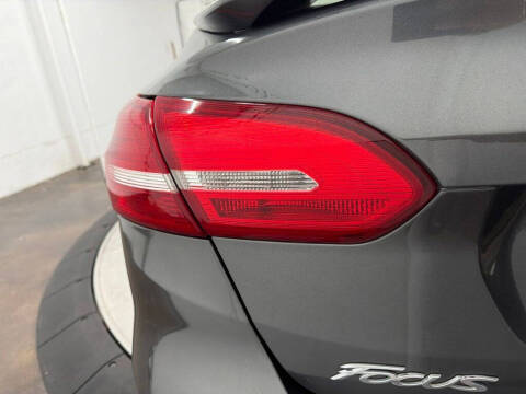 2017 Ford Focus Titanium