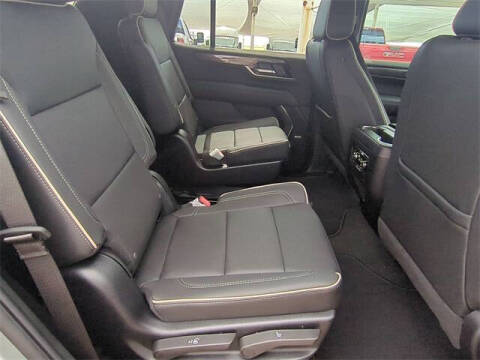 2025 GMC Yukon Elevation