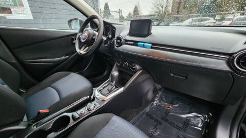 2019 Toyota Yaris LE