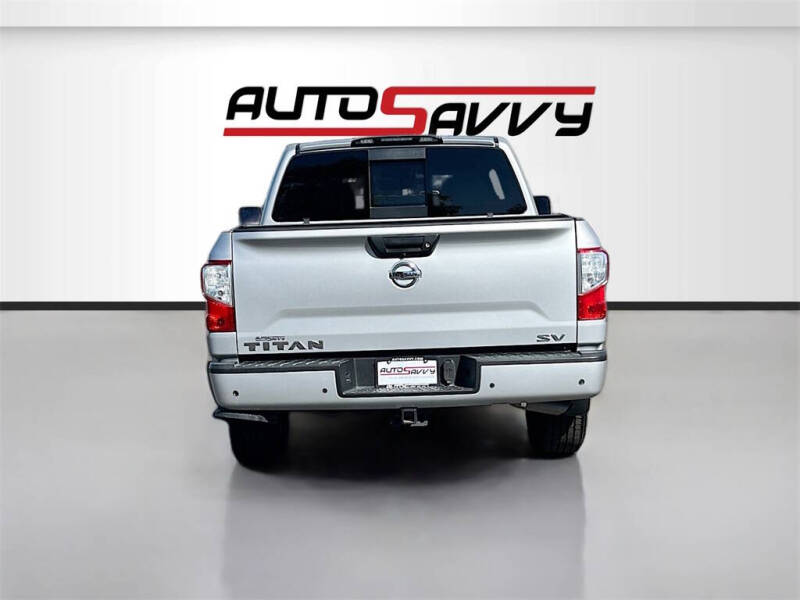 2020 Nissan Titan SV