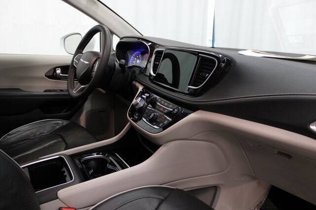 2022 Chrysler Pacifica Limited