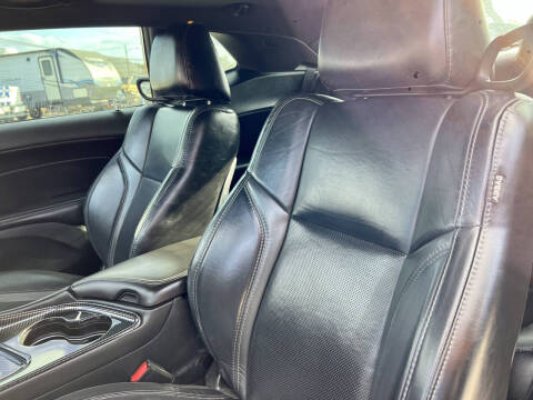 2018 Dodge Challenger SXT Plus