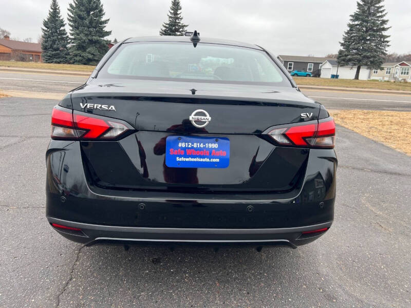 2022 Nissan Versa SV