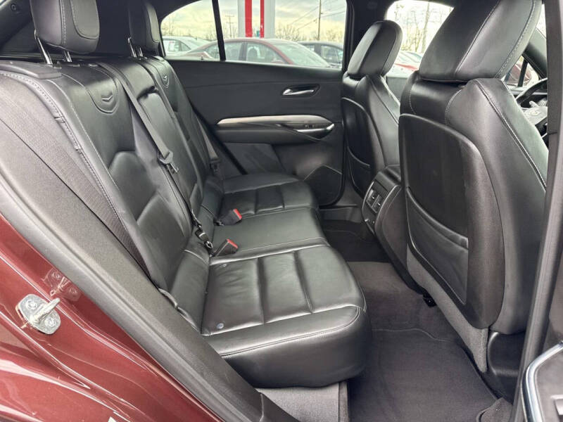 2023 Cadillac XT4 Premium Luxury