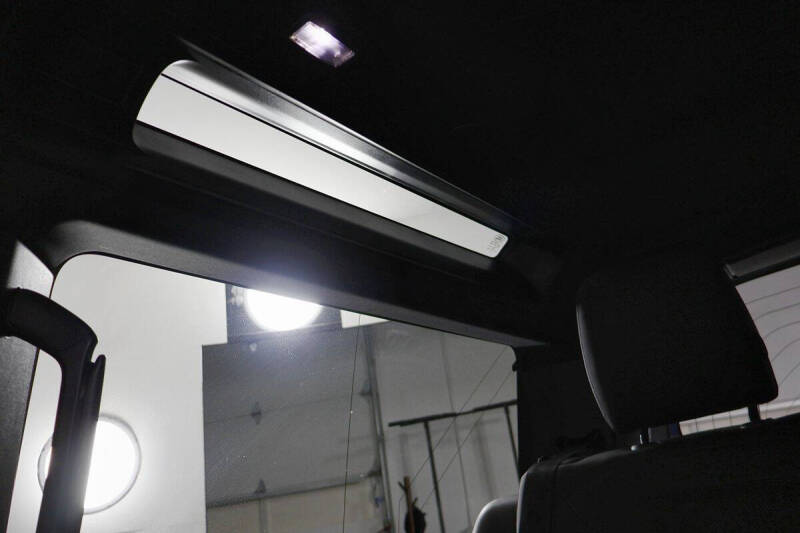 2023 Land Rover Defender 90 S