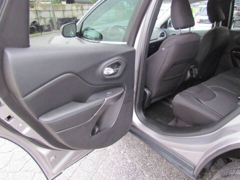 2019 Jeep Cherokee Latitude