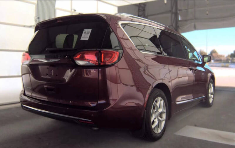 2018 Chrysler Pacifica Touring L