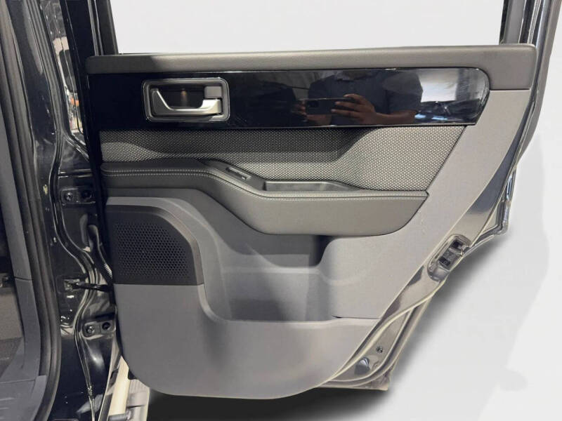 2024 Ineos Grenadier Fieldmaster