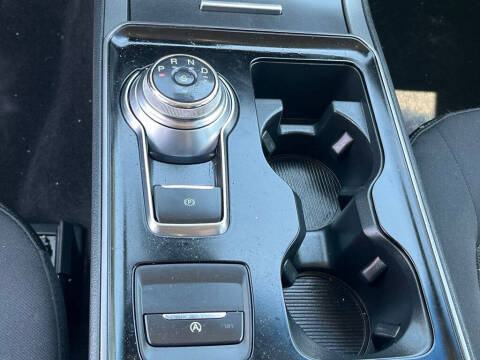 2020 Ford Edge SE