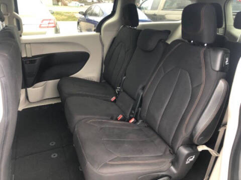 2017 Chrysler Pacifica Touring