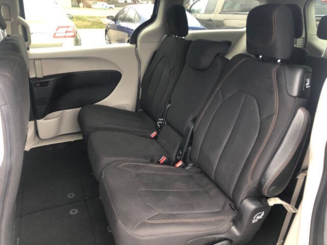 2017 Chrysler Pacifica Touring