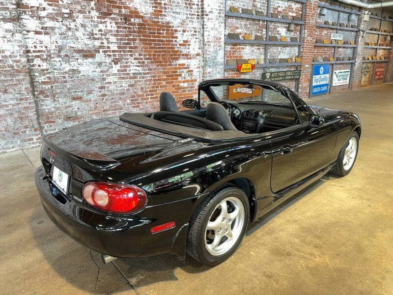 2002 Mazda MX-5 Miata