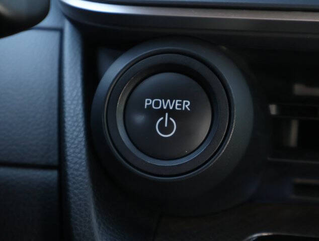 2023 Toyota Prius XLE