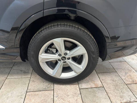 2023 Audi Q7 quattro Premium 55 TFSI