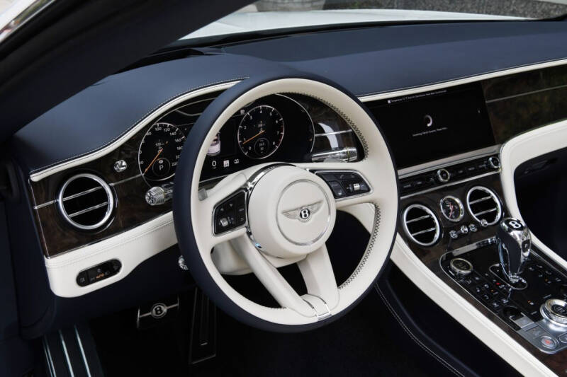 2024 Bentley Continental GTC Azure V8