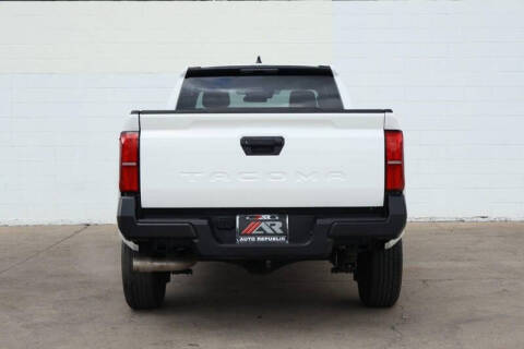 2024 Toyota Tacoma SR