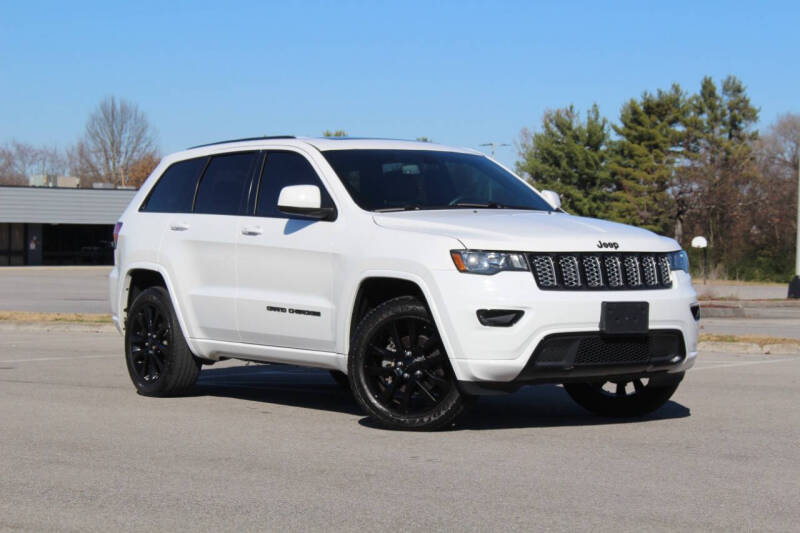 2019 Jeep Grand Cherokee Altitude's photo