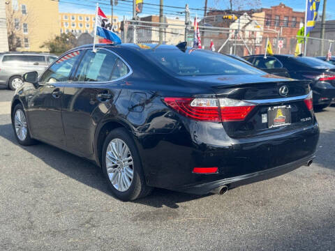 2015 Lexus ES 350 Crafted Line