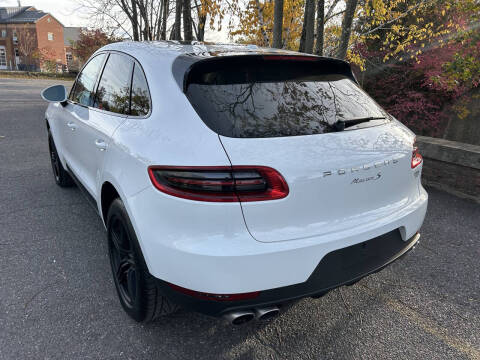 2016 Porsche Macan S