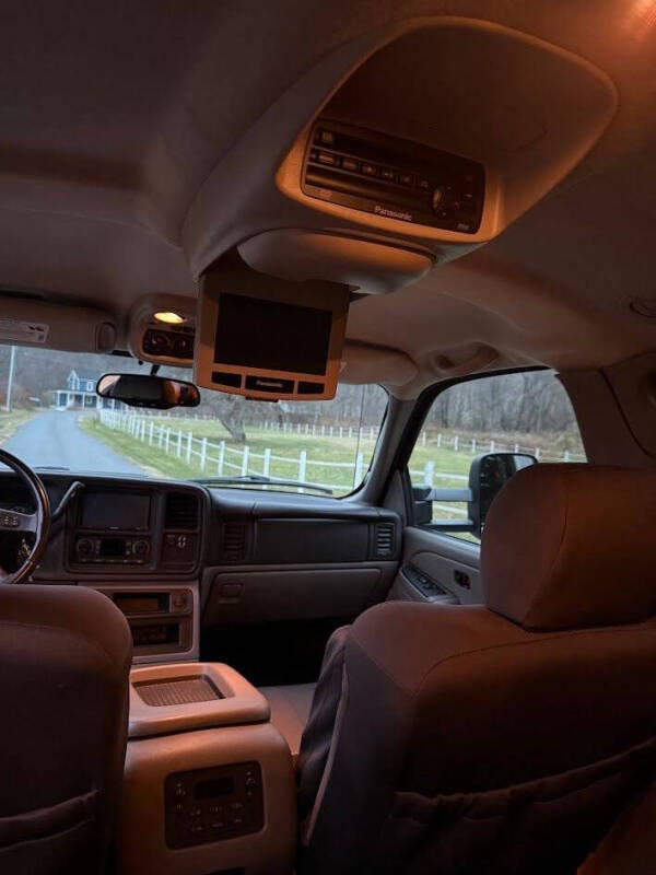 2004 Chevrolet Suburban