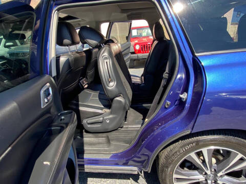 2017 Nissan Pathfinder S