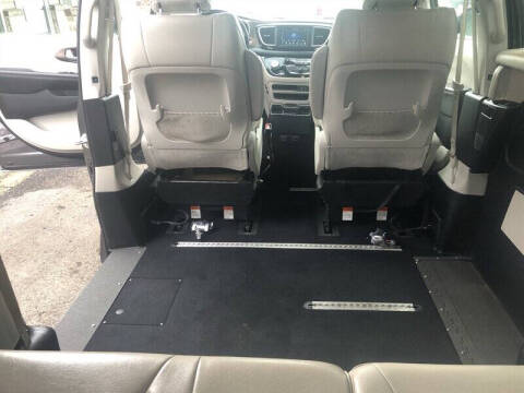 2019 Chrysler Pacifica Touring L